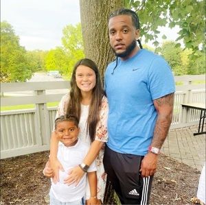 Meet your Posher, Lamia